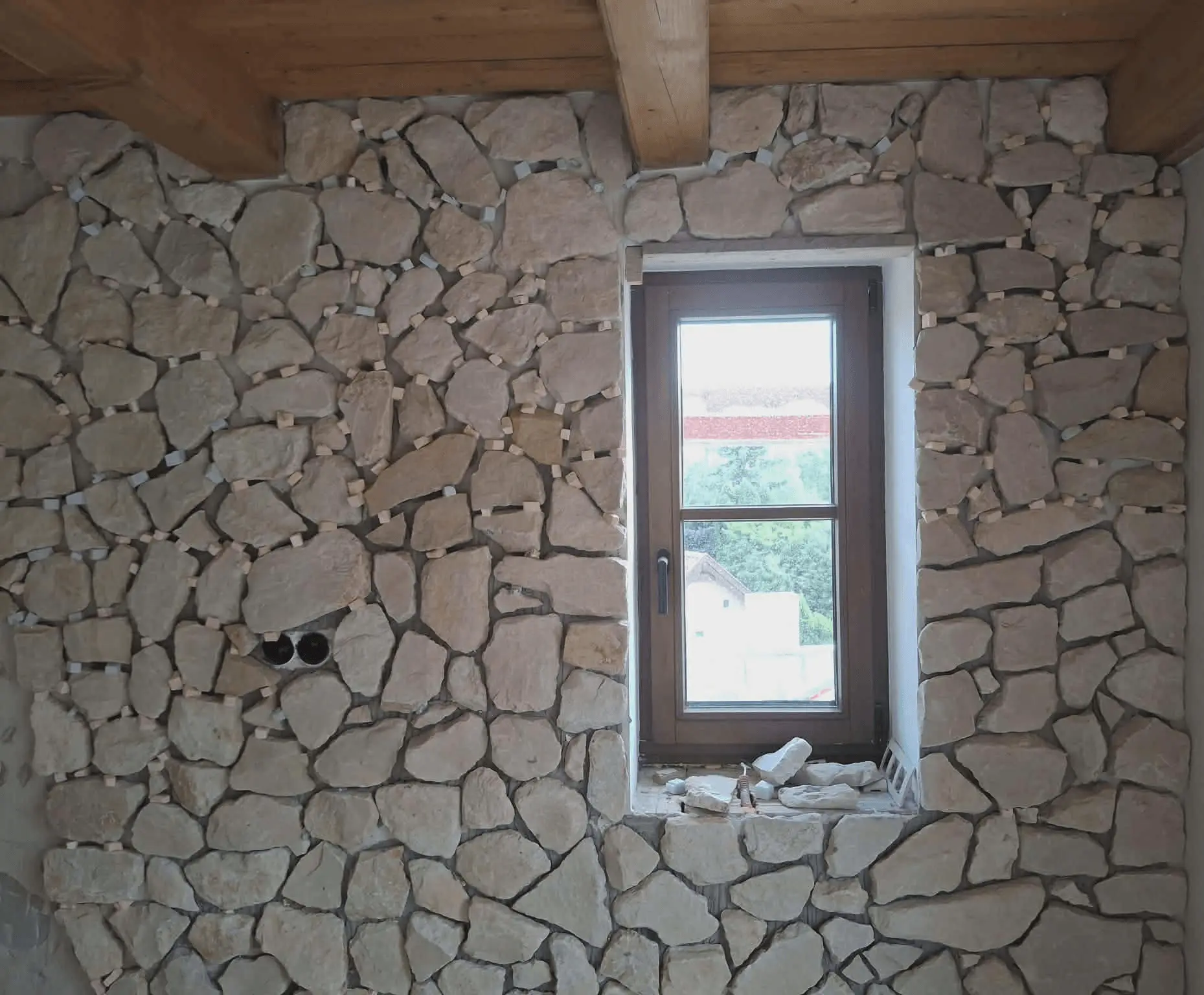 Támfal kő kivitelezés – Kő Mix referencia Balatonfüred